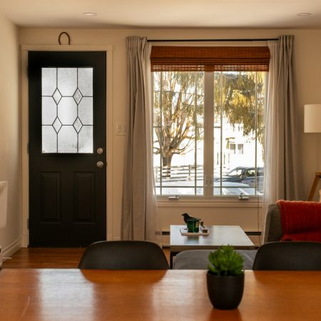Doorway effect: Γιατί μπαίνουμε σε ένα δωμάτιο και ξεχνάμε τι θέλαμε;