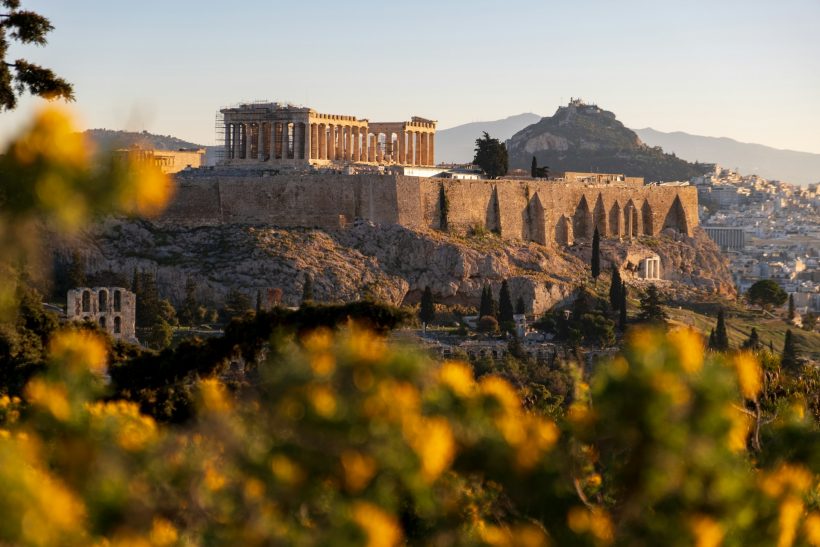 Ακρόπολη, Δελφοί, Αρχαία Ολυμπία κι άλλα πολλά θα είναι πλέον «μέρος» μιας Α.Ε (και με τον νόμο)