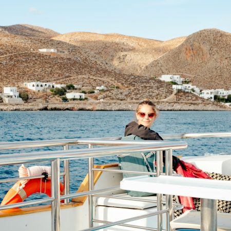 Έρευνα απαντά ποιοι είναι οι πιο «τζαμπατζήδες» τουρίστες στην Ελλάδα φέτος
