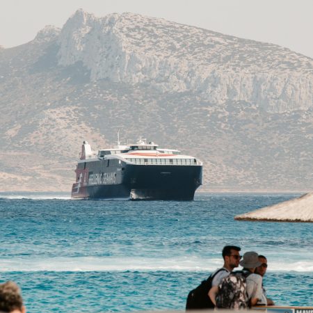 Γιατί μέσα στα καράβια έχει πάντα κ@λόκρυο; Κι όμως, υπάρχει λόγος