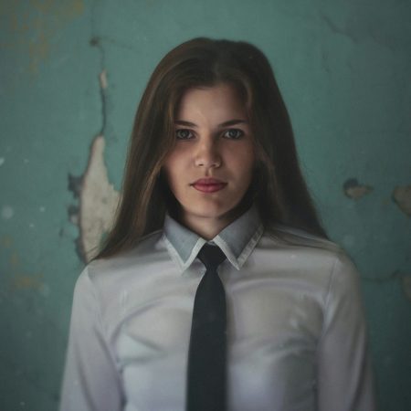 Podcast | Έλα τώρα μη γίνεσαι γυναικούλα, τι σου μαθαίνουν στο σχολείο;