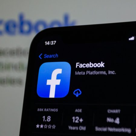 Το Facebook γίνεται TikTok; Η Meta δοκιμάζει νέα αρχική οθόνη γεμάτη βίντεο
