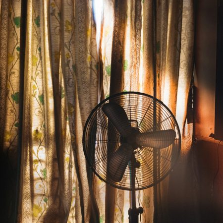 Τι είναι το «heatwave hangover»; Γιατί νιώθουμε εξαντλημένοι κι όταν η ζέστη υποχωρεί