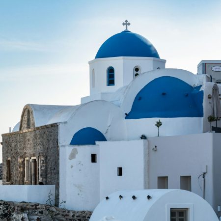 Πώς προέκυψε το άσπρο των Κυκλάδων: μύθος, ανάγκη ή ιστορική επιλογή;