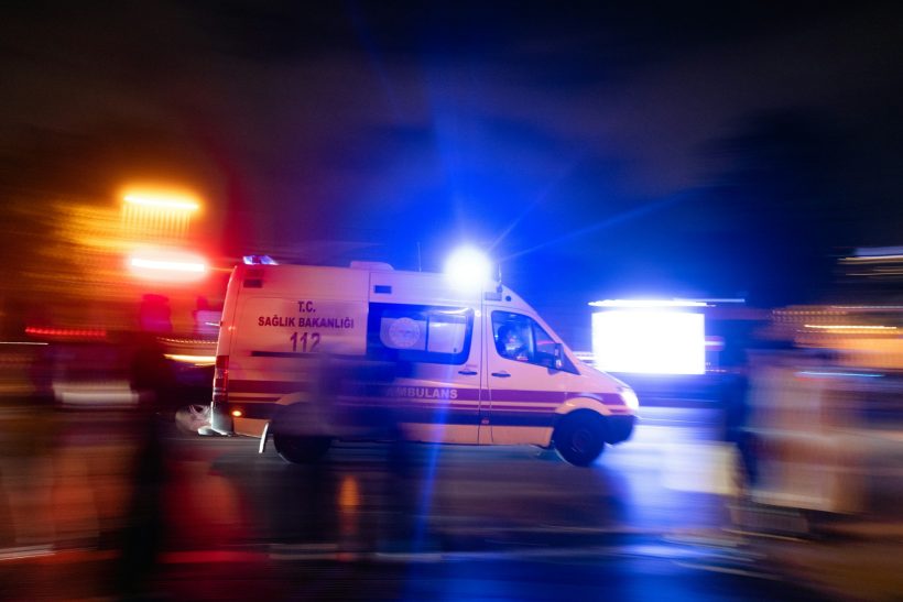 Παραλίγο γυναικοκτονiα στη Θεσσαλονίκη: Πόσο κοντά πρέπει να φτάσουμε για να ανησυχήσουμε;