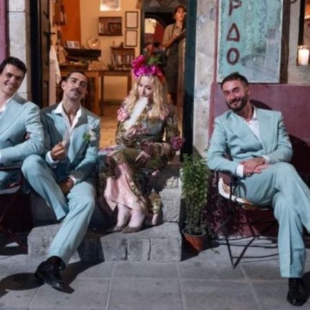 Η βασίλισσα της ποπ τίμησε την Ελλάδα με υπέροχη μόδα και απίστευτη φωτογραφία