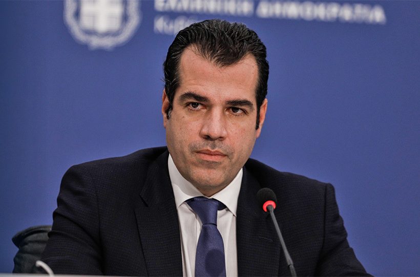 Ο Τραμπ είναι φαν του Πλεύρη (και τούμπαλιν) - Αναδημοσίευσε συνέντευξή του