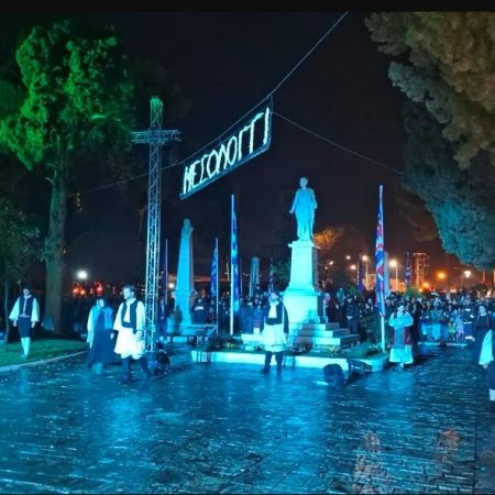 Δωρεάν νυχτερινή ξενάγηση στον Κήπο των Ηρώων στο Μεσολόγγι