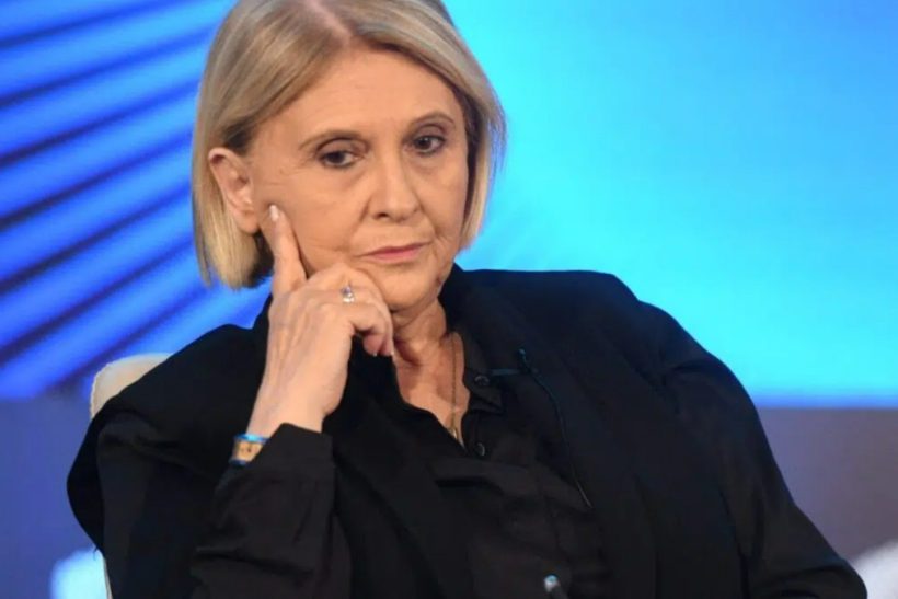 Για τη Βούλτεψη αναπληρωτές χρειαζόμαστε γιατί οι μόνιμες εκπαιδευτικοί πάνε και μένουν έγκυες!