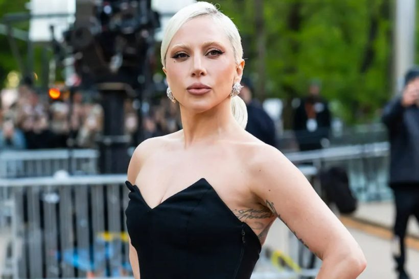 Η πιο κούκλα νέα μαμά είναι η Lady Gaga στην πρώτη φωτογραφία με το μωράκι της