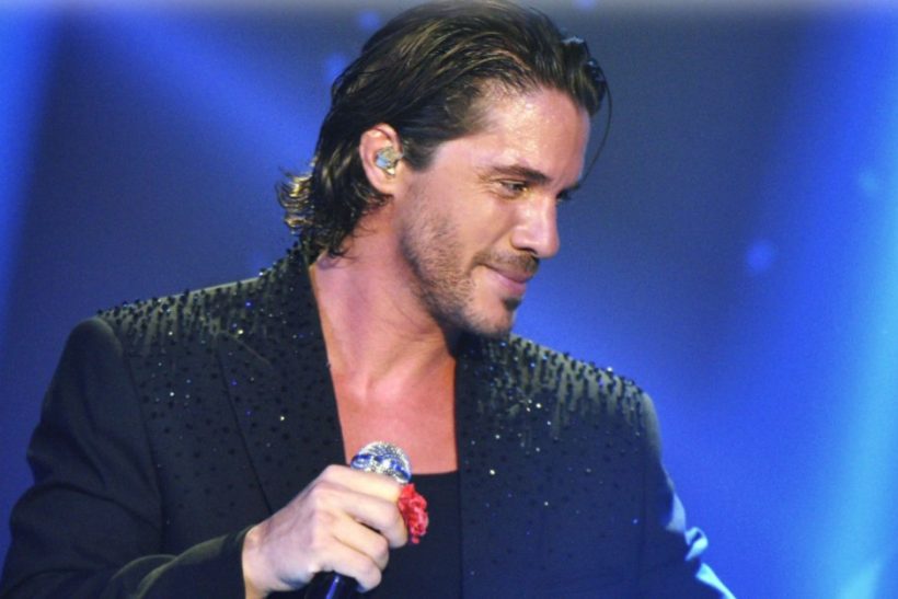 Ο Οικονομό «περνάει κάτι δύσκολο» αλλά δεν είναι έτοιμος να το μοιραστεί