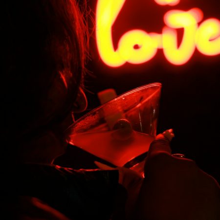 Μπορεί να σε ερωτεύτηκα ακριβώς επειδή δε θα χρειαζόταν να μείνω