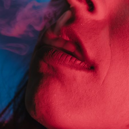 Κάποιες φωνές αρκεί να πουν το όνομά σου για να ανάψεις