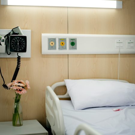 Mέσα σε ένα ιατρικό δωμάτιο καταλαβαίνεις ότι κανένα άγχος δεν είναι πραγματικά σημαντικό