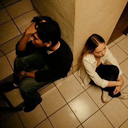 Τα πιο γερά μας κλάματα τα βάλαμε κρυφά μετά από ένα «είμαι καλά»
