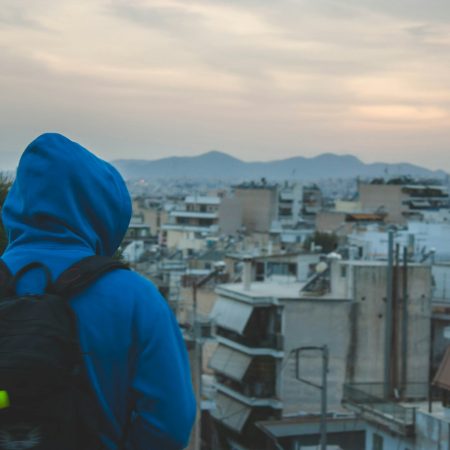 Πόσα λεφτά πρέπει να βγάζεις για να θεωρείσαι άνετος στην Ελλάδα σήμερα;