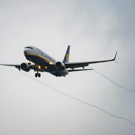 Κανονίζεις ταξιδάκι με Ryanair μέσα στο 2027; Σου έχουμε κακά νέα